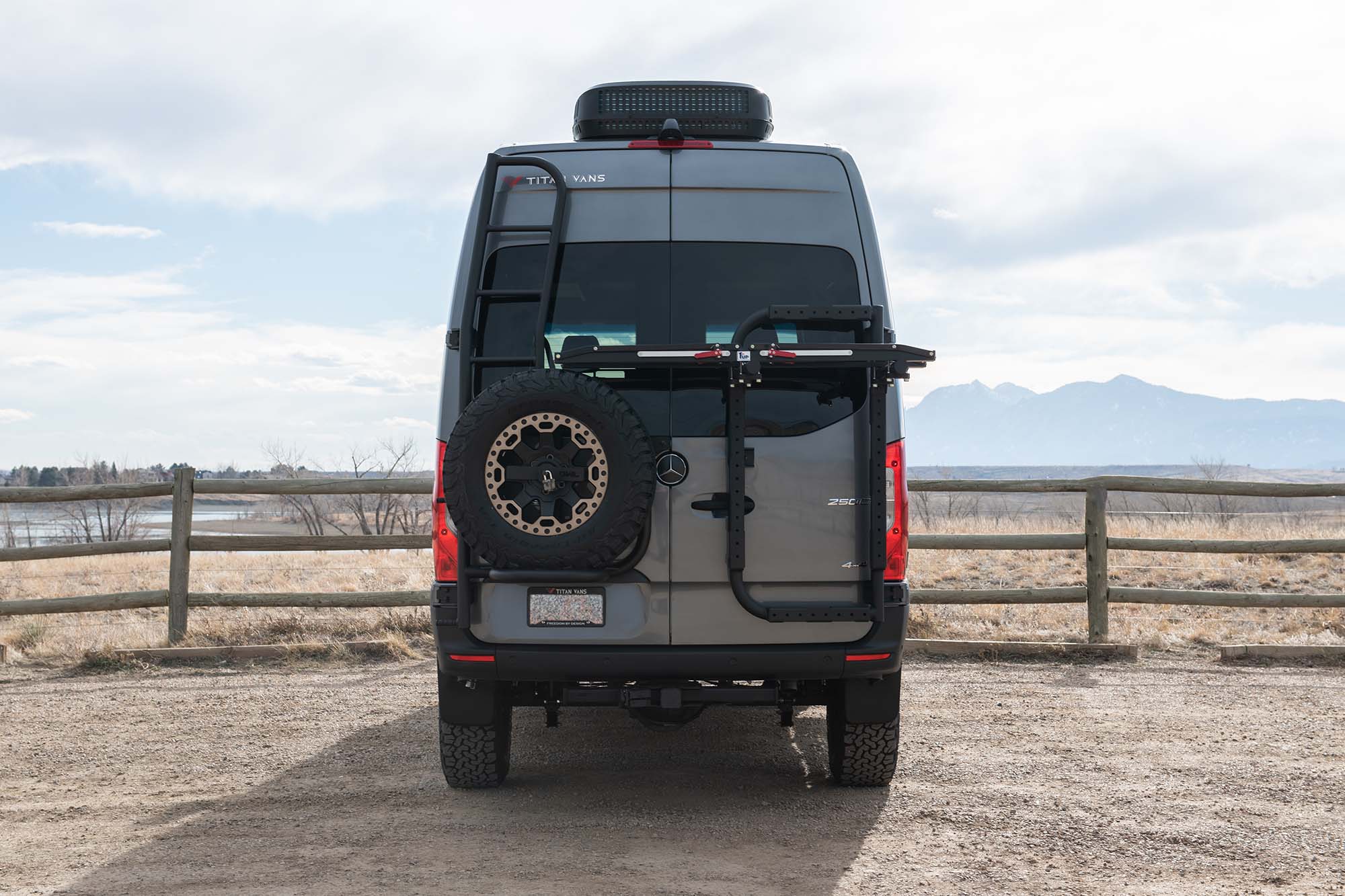 Classic 144 camper van — Mercedes-Benz Sprinter 144", photo 14