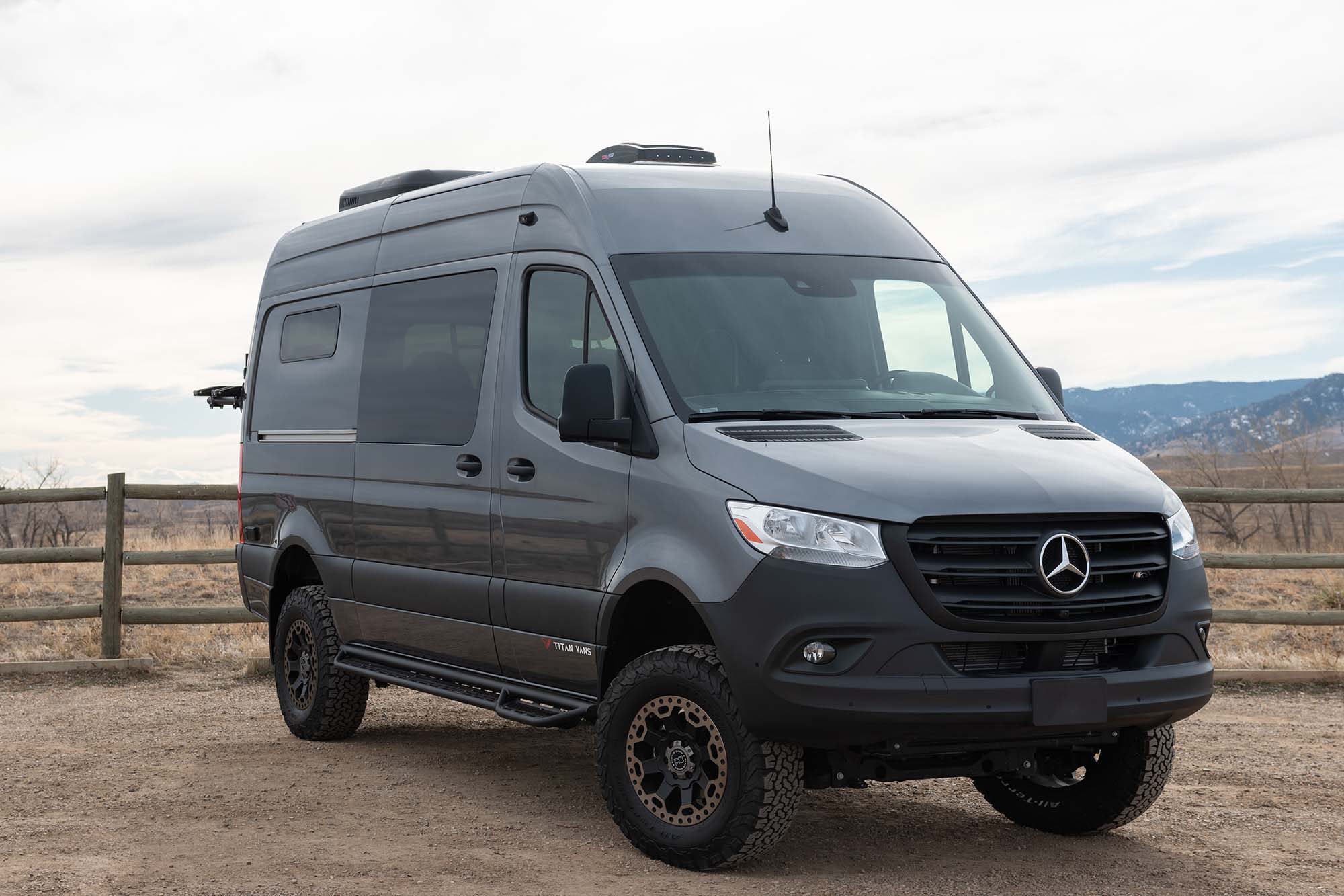 Classic 144 camper van — Mercedes-Benz Sprinter 144", photo 2