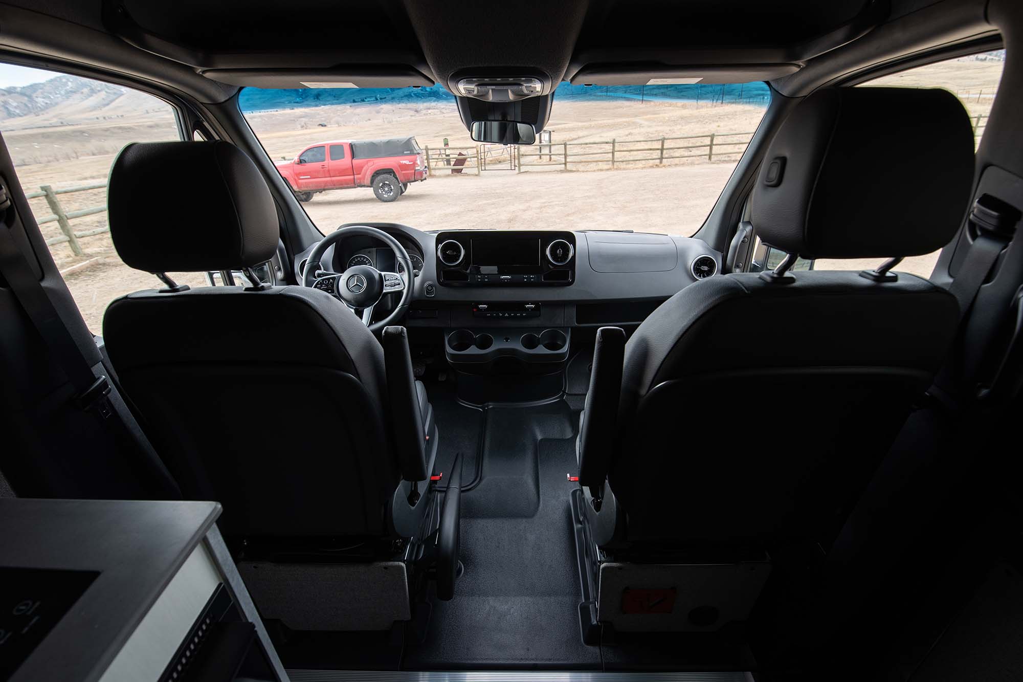 Classic 144 camper van — Mercedes-Benz Sprinter 144", photo 7