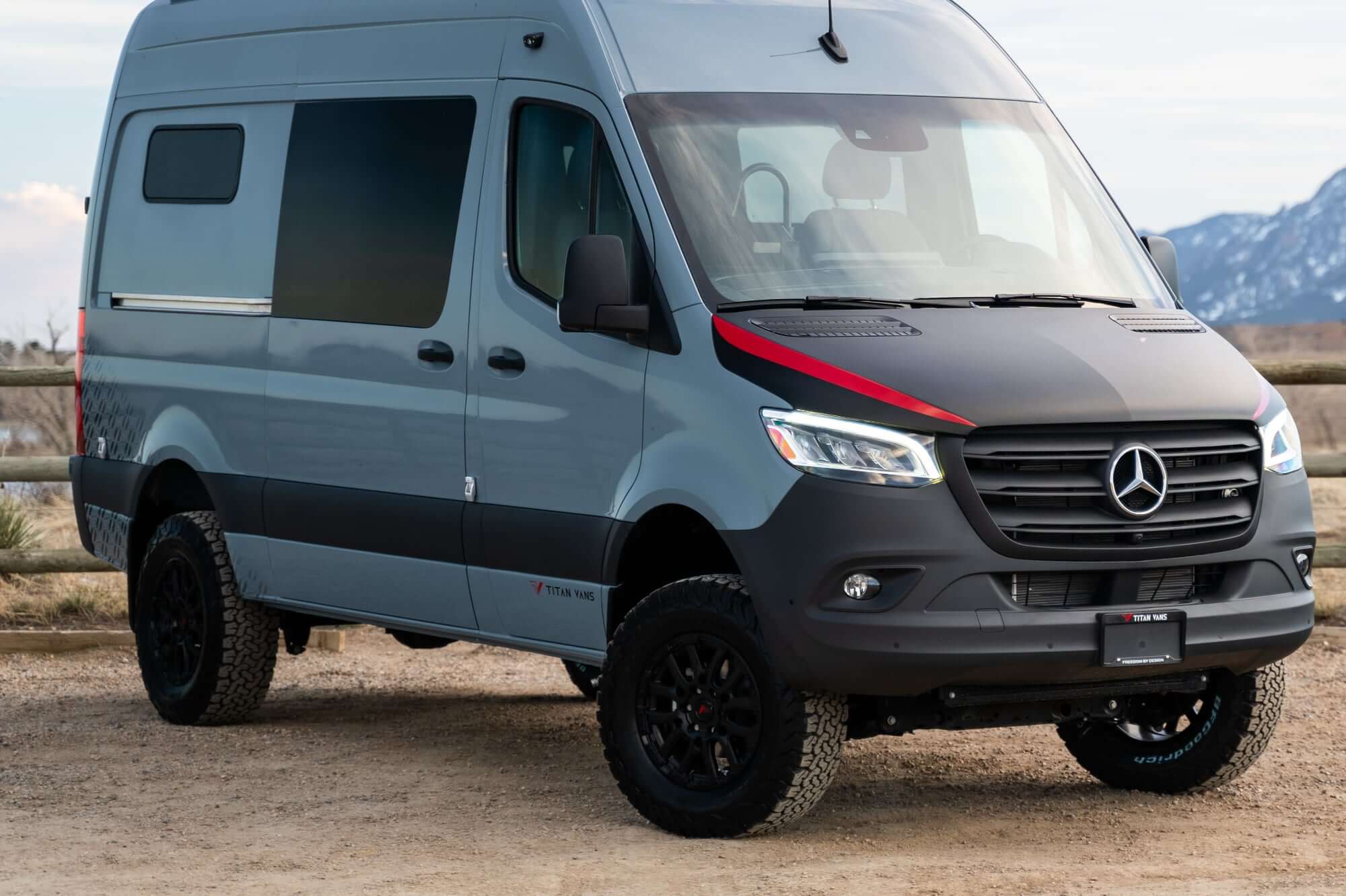 Classic 144 camper van — Mercedes-Benz Sprinter 144", photo 1