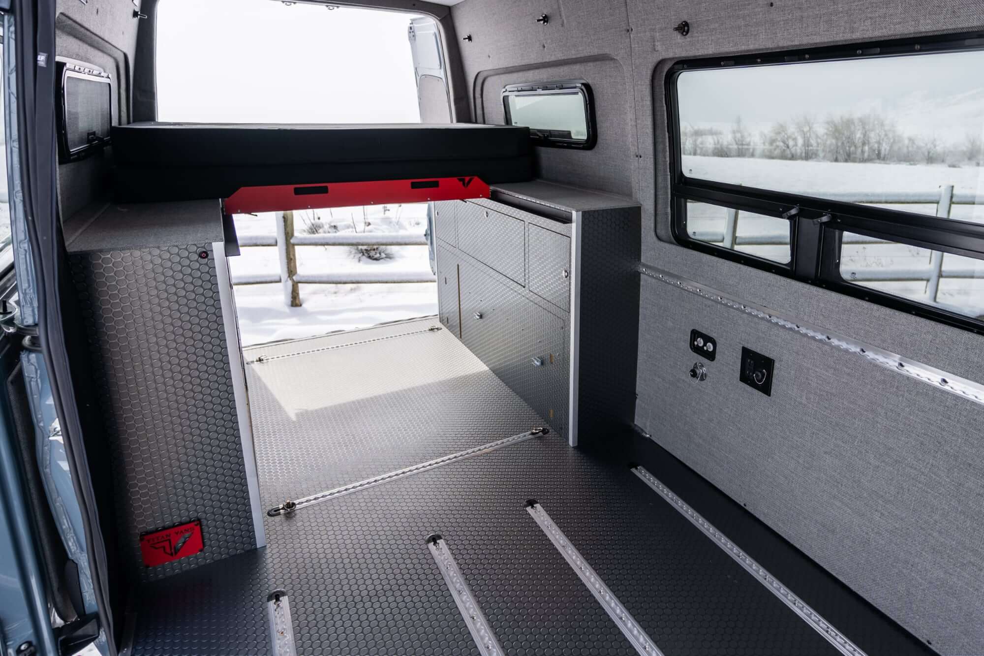 Classic 144 camper van — Mercedes-Benz Sprinter 144", photo 2