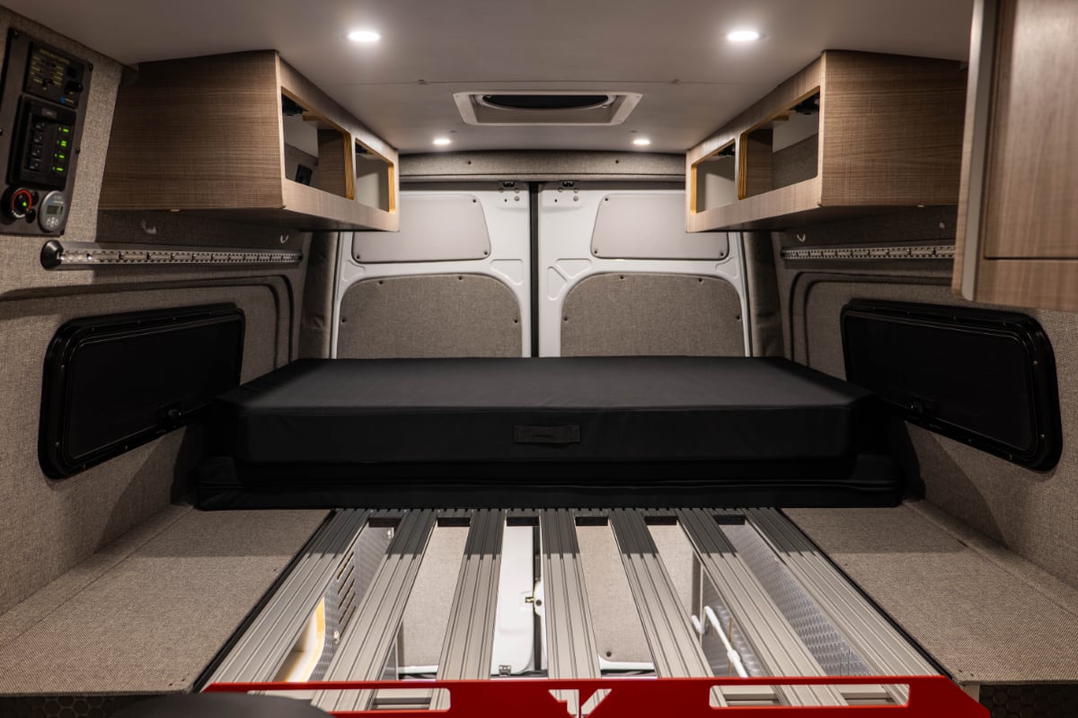 Classic 144 camper van — Mercedes-Benz Sprinter 144", photo 13