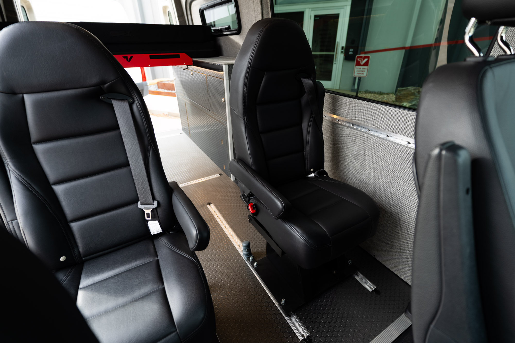 Classic 144 camper van — Mercedes-Benz Sprinter 144", photo 10