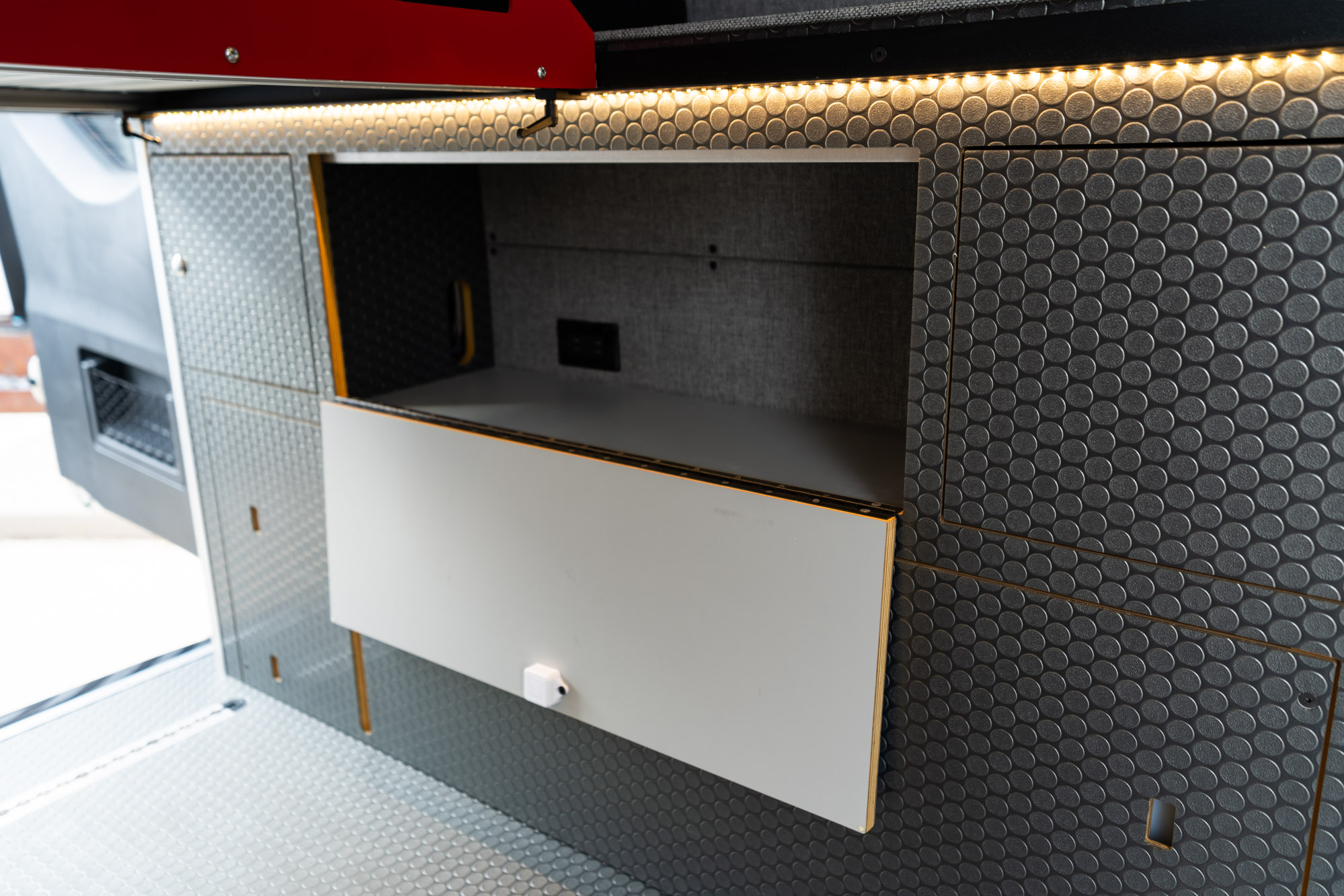Classic 144 camper van — Mercedes-Benz Sprinter 144", photo 13
