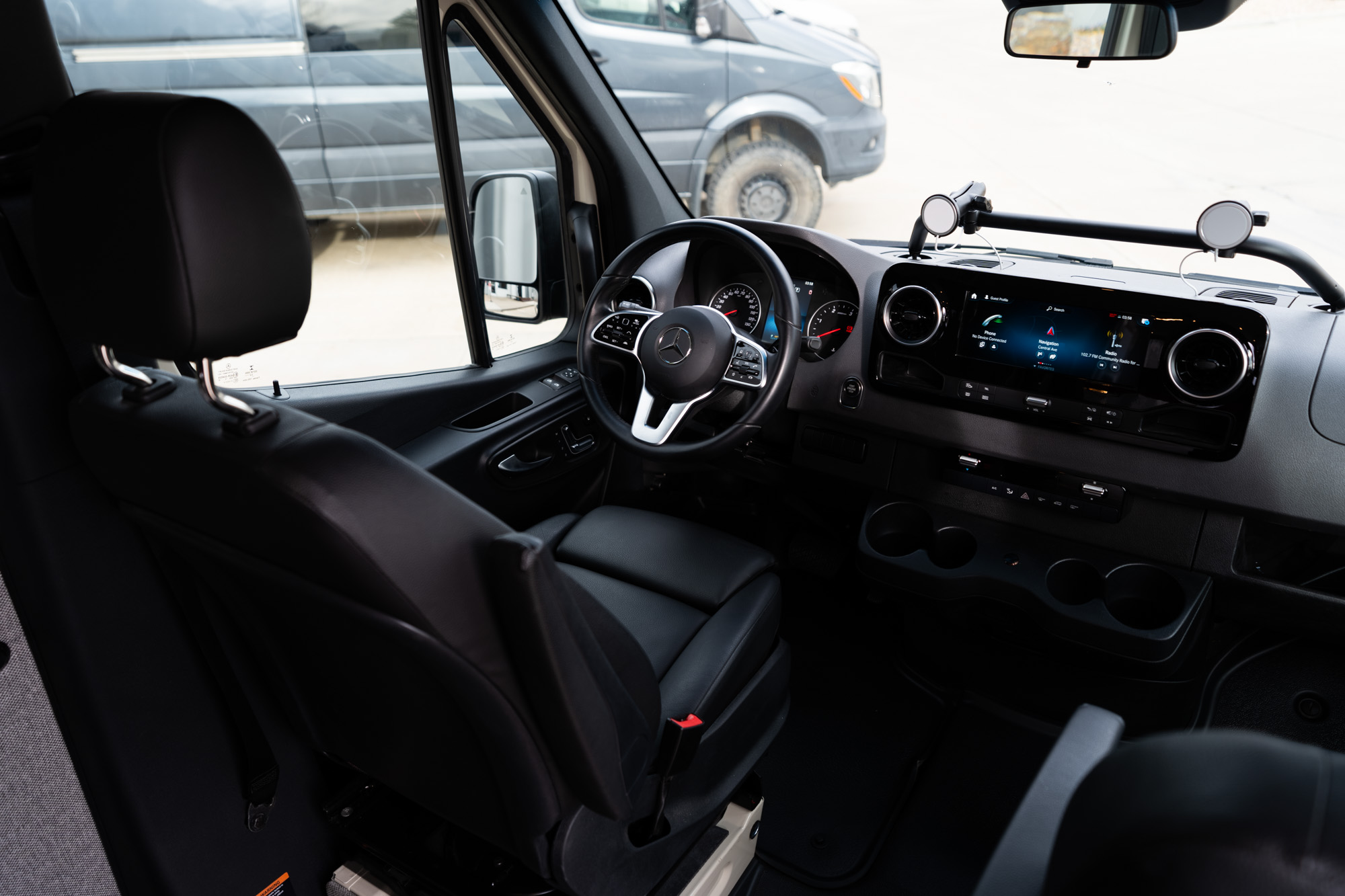 Classic 144 camper van — Mercedes-Benz Sprinter 144", photo 8
