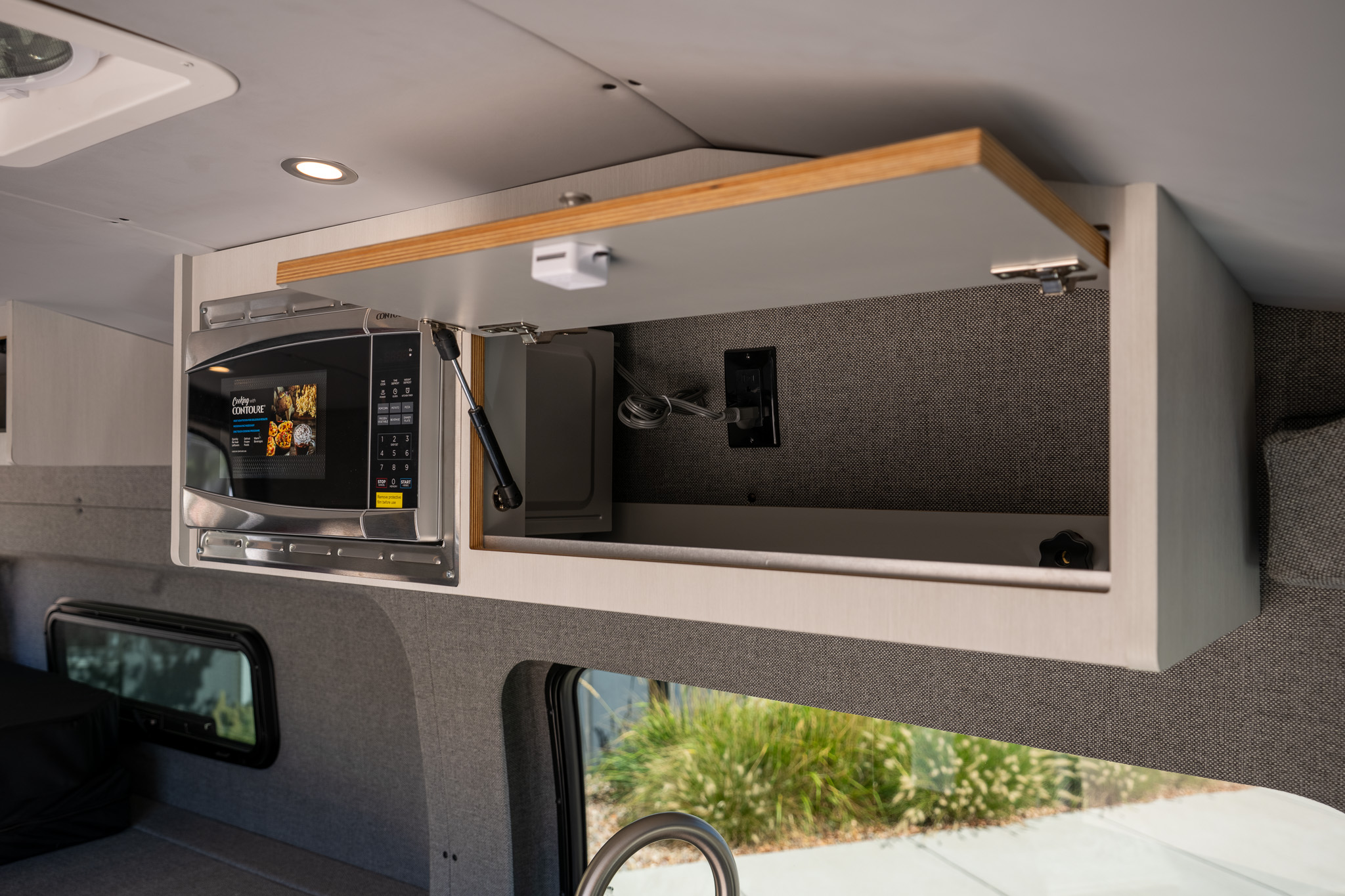 Classic 148 camper van — Ford Transit 148", photo 16