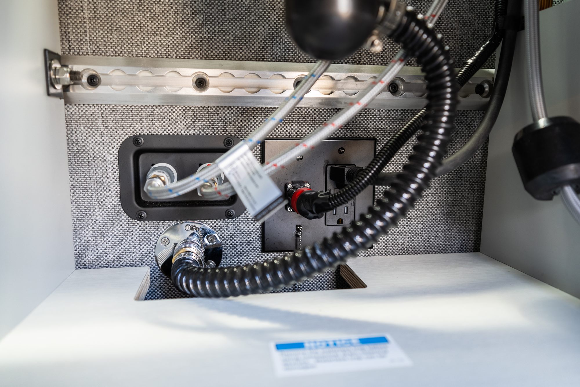 Classic 148 camper van — Ford Transit 148", photo 18