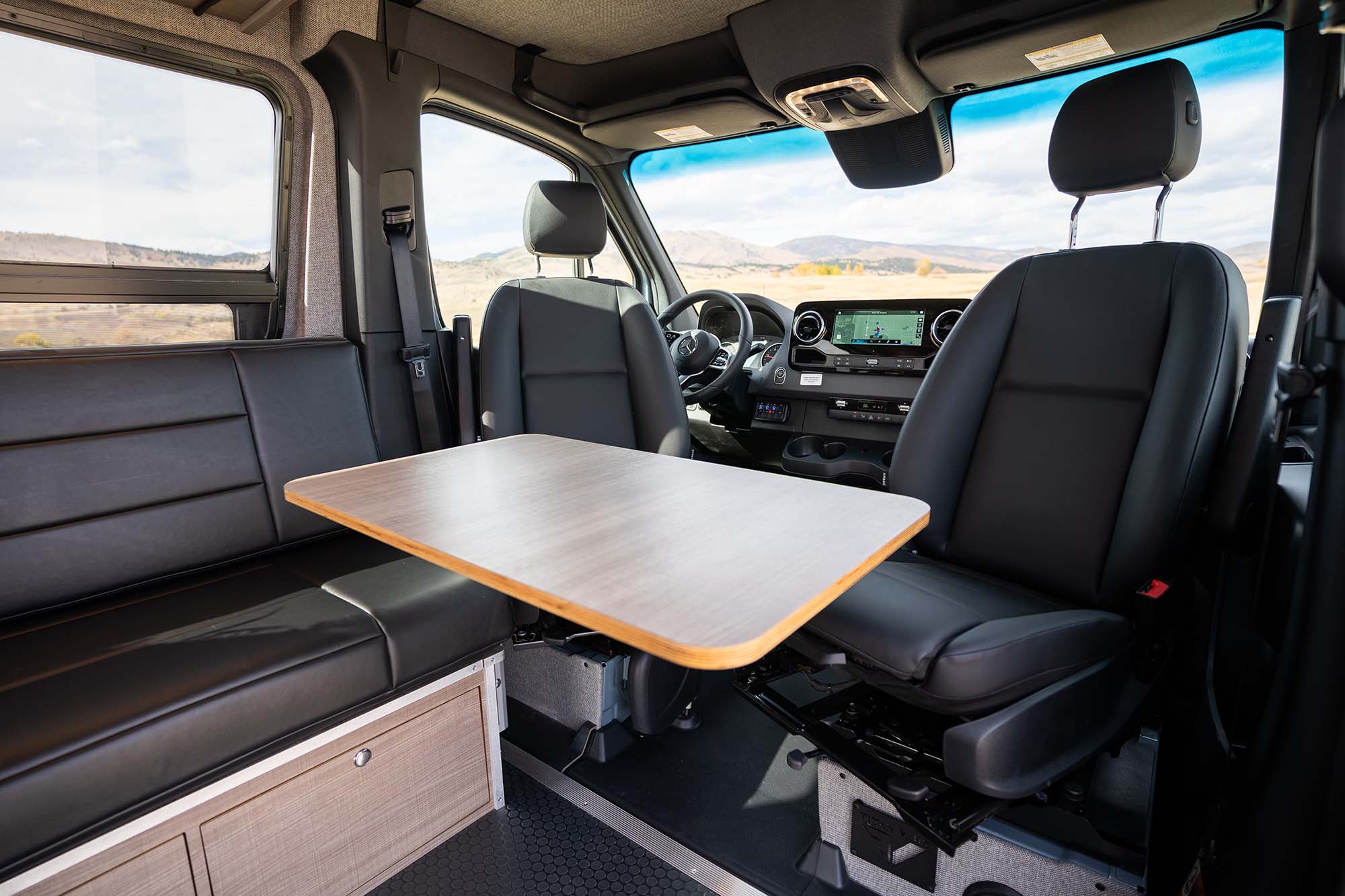 Metis 144 camper van — Mercedes-Benz Sprinter 144", photo 7