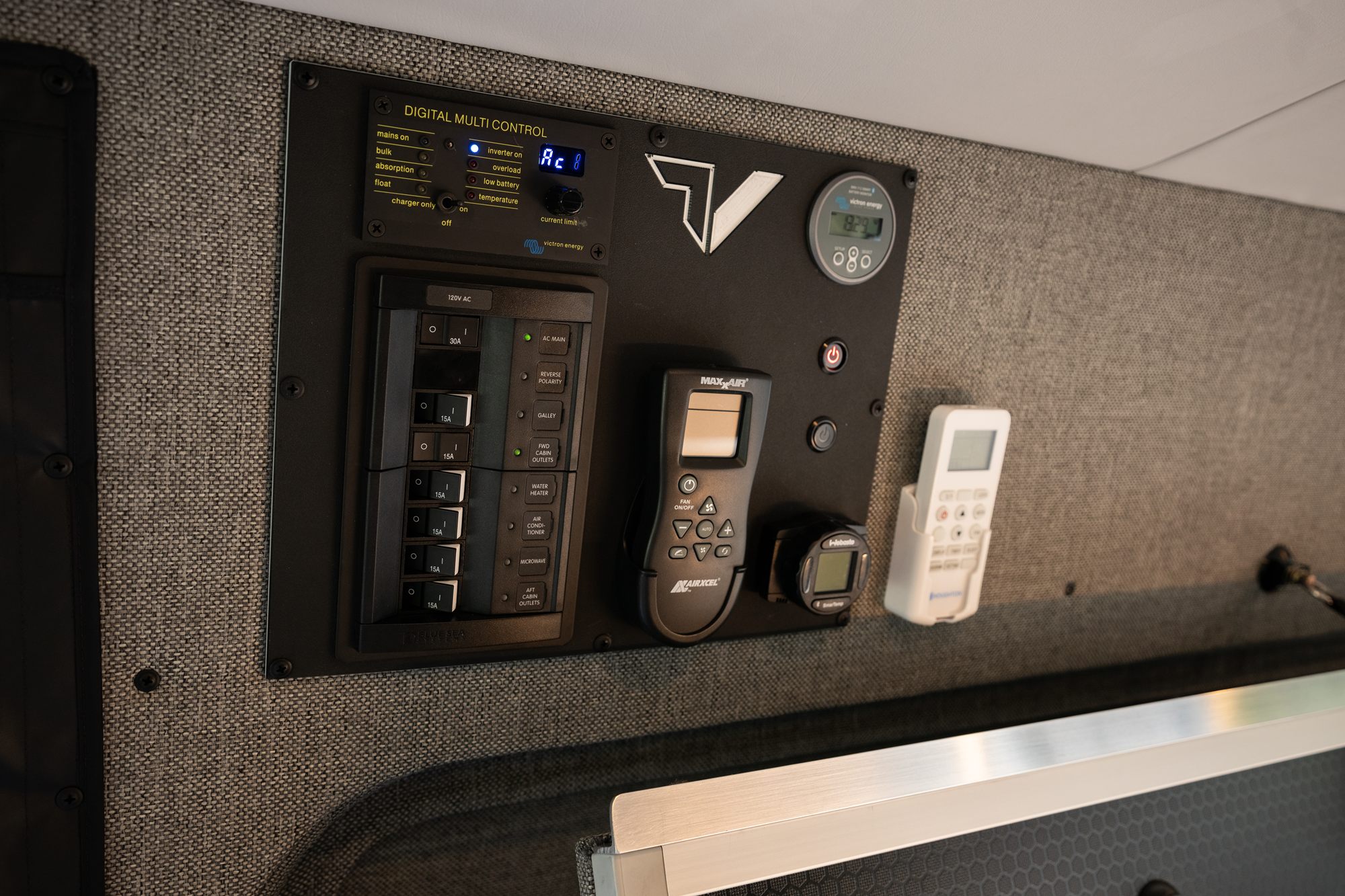 Metis 144 camper van — Mercedes-Benz Sprinter 144", photo 14
