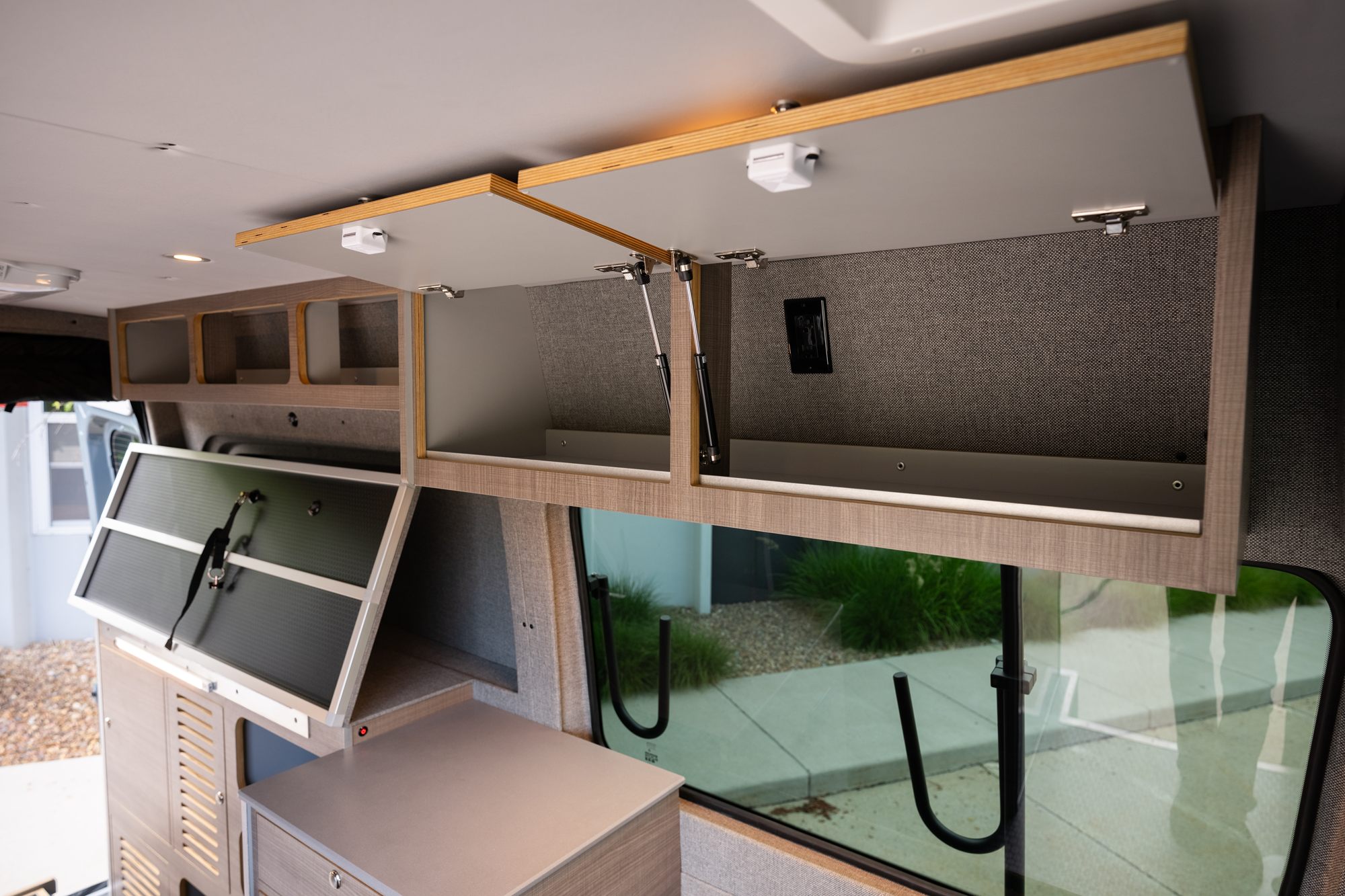 Metis 144 camper van — Mercedes-Benz Sprinter 144", photo 15