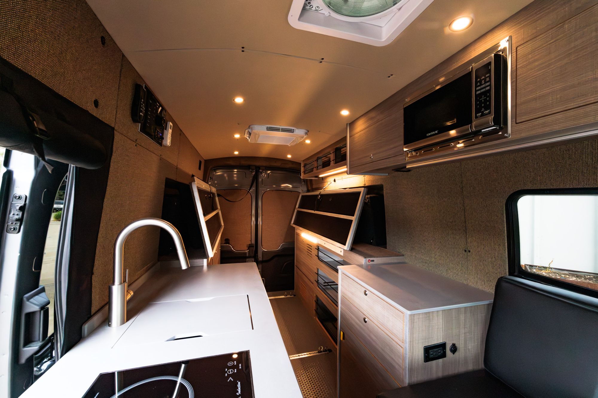 Metis 148 EL camper van — Ford Transit 148" EL, photo 24