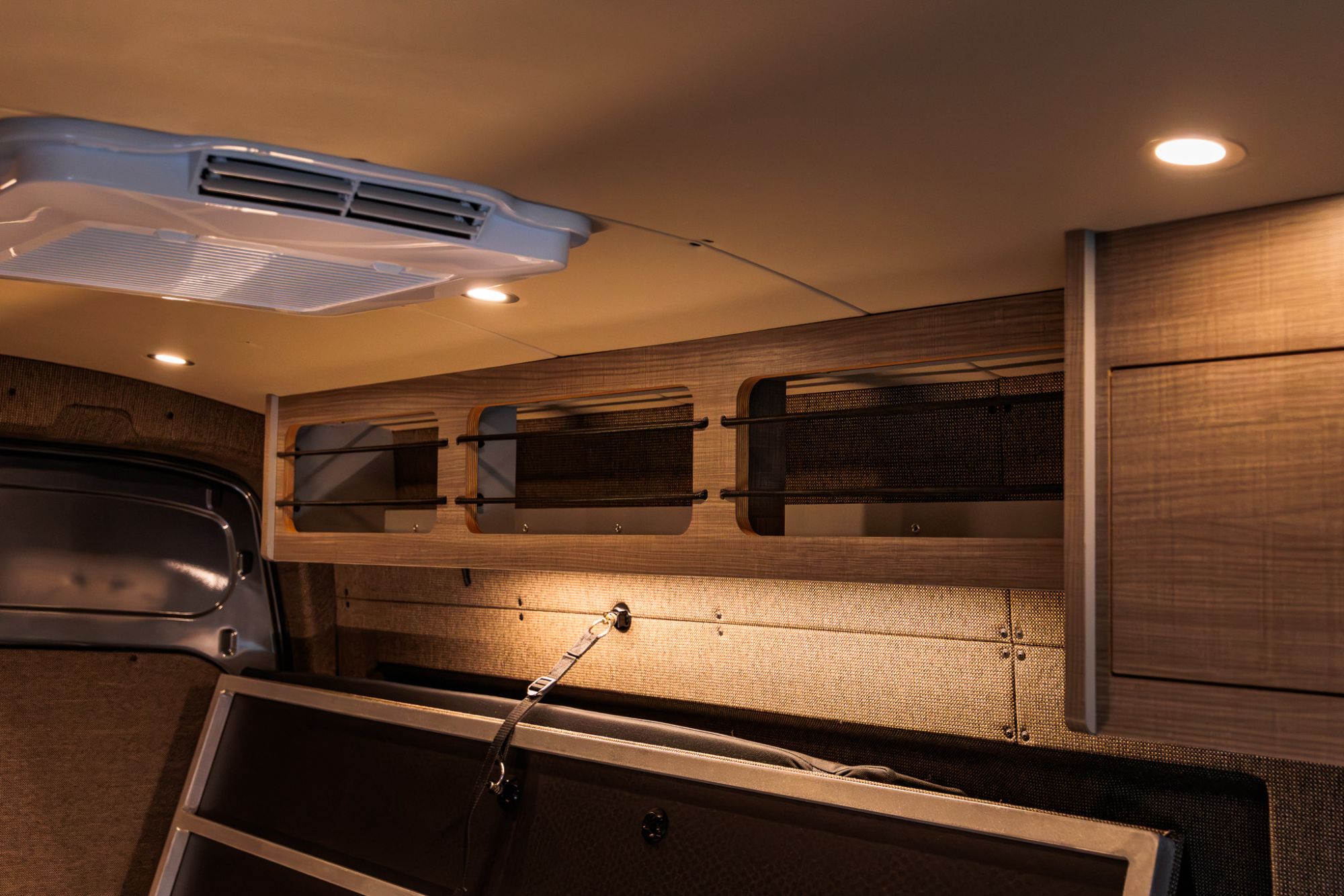 Metis 148 EL camper van — Ford Transit 148" EL, photo 32