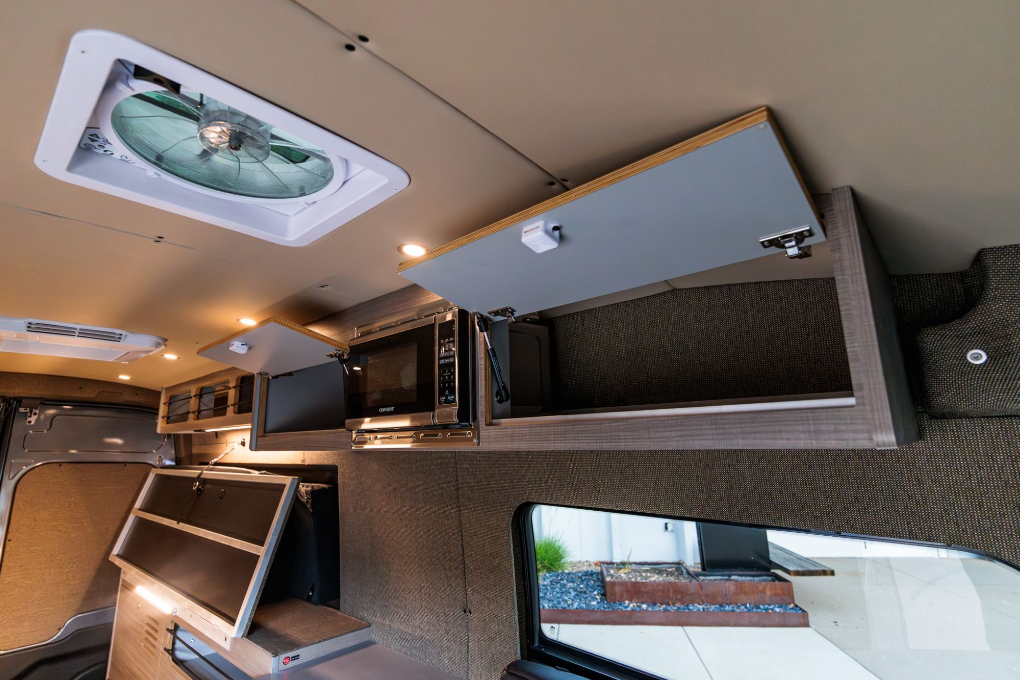 Metis 148 EL camper van — Ford Transit 148" EL, photo 33