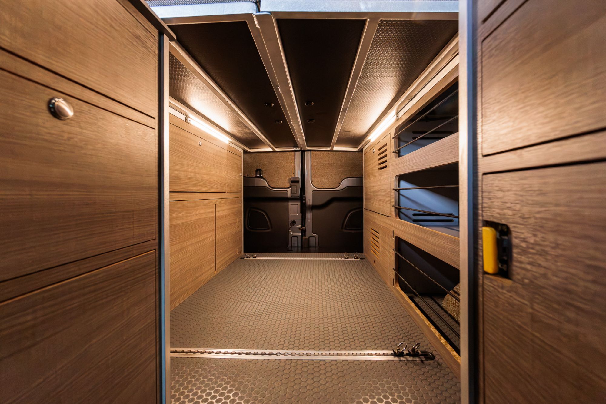 Metis 148 EL camper van — Ford Transit 148" EL, photo 39