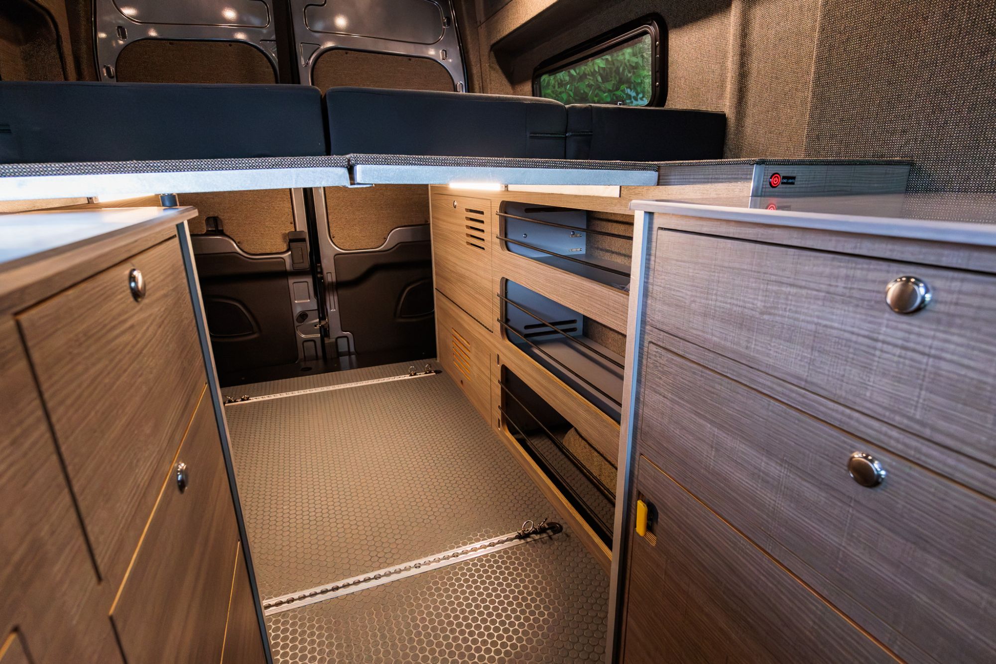 Metis 148 EL camper van — Ford Transit 148" EL, photo 40