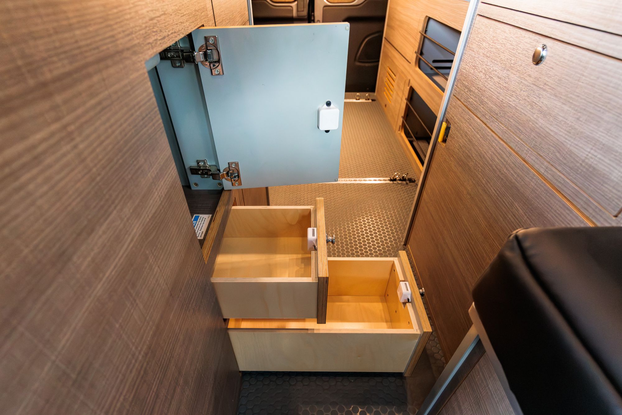 Metis 148 EL camper van — Ford Transit 148" EL, photo 44