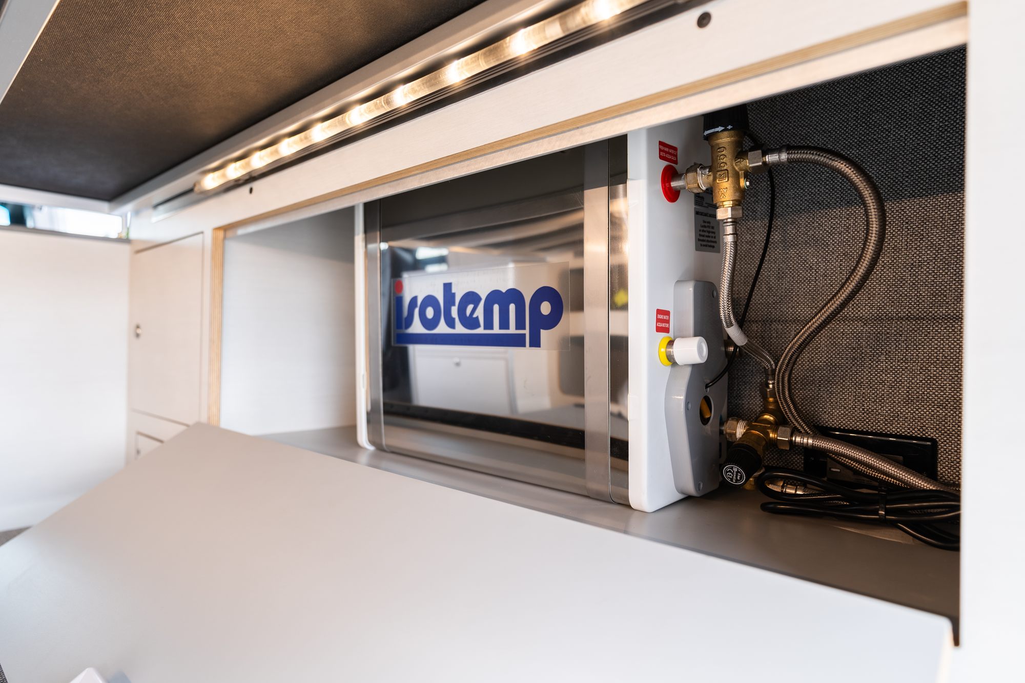 Metis 170 camper van — Mercedes-Benz Sprinter 170", photo 21