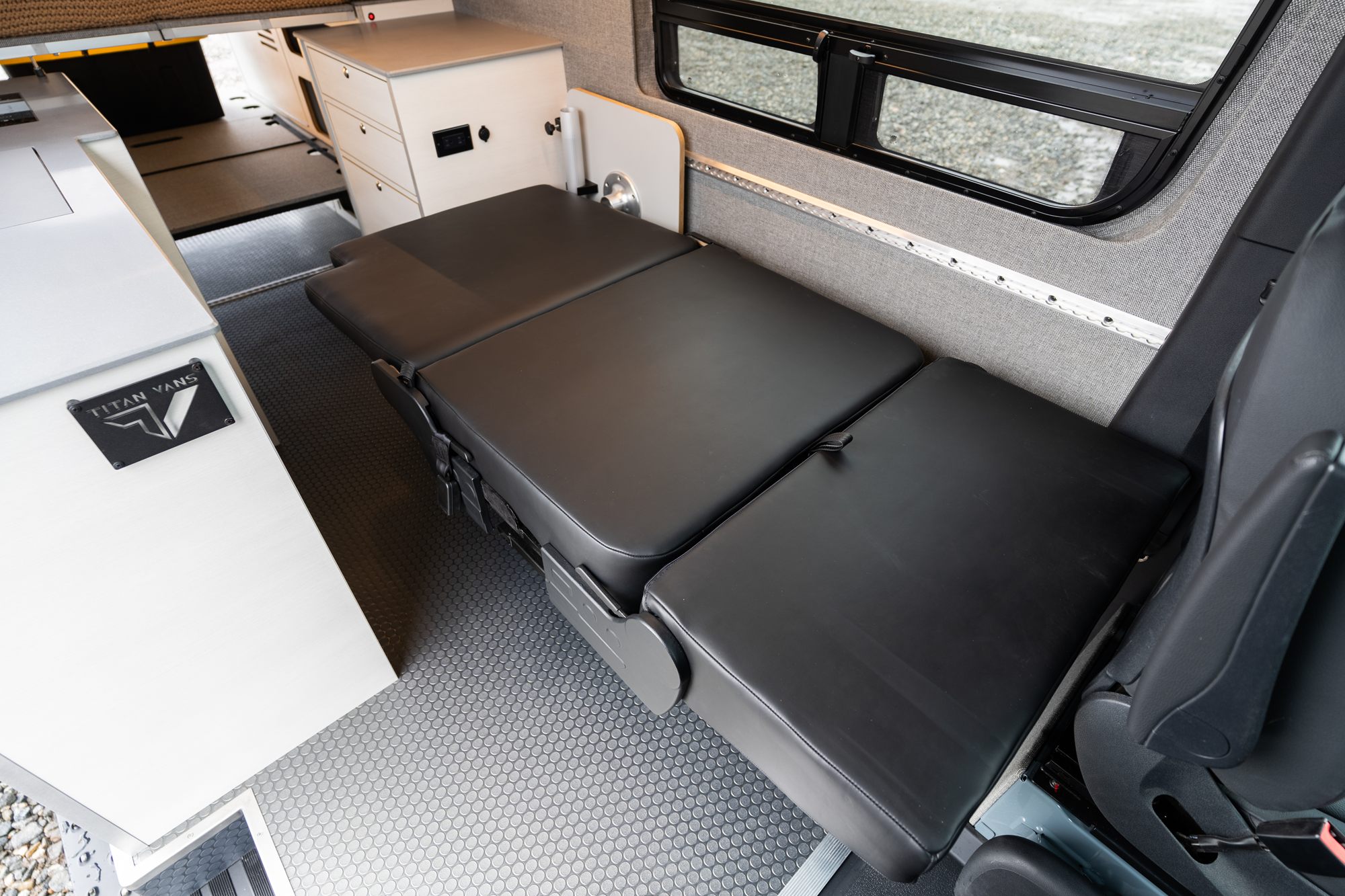 Metis 170 camper van — Mercedes-Benz Sprinter 170", photo 4