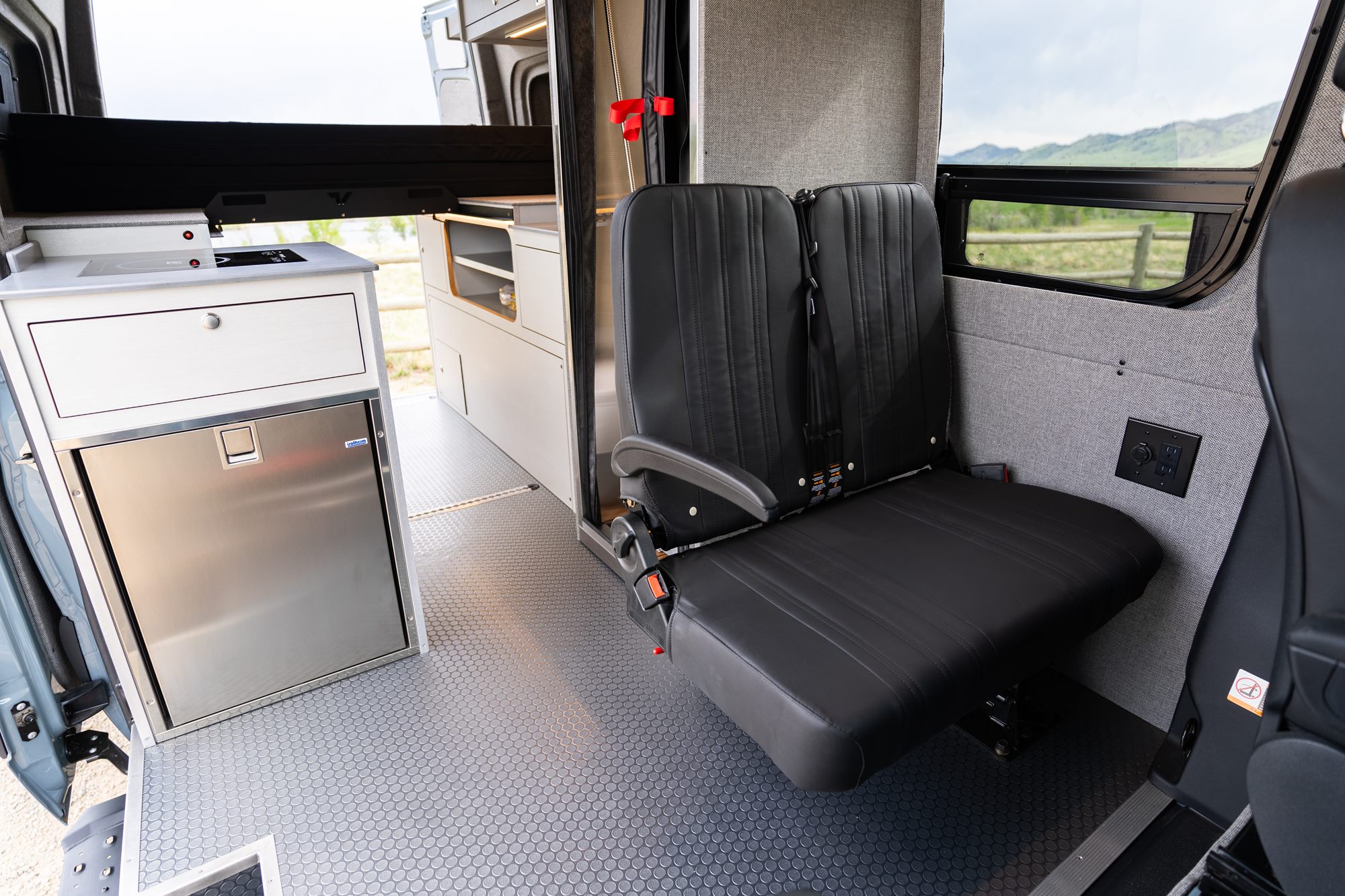 Ultra 144 camper van — Mercedes-Benz Sprinter 144", photo 14