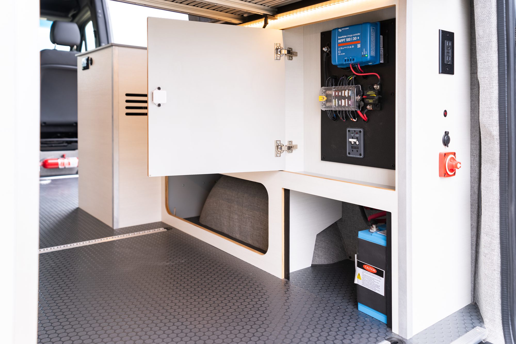 Ultra 144 camper van — Mercedes-Benz Sprinter 144", photo 8