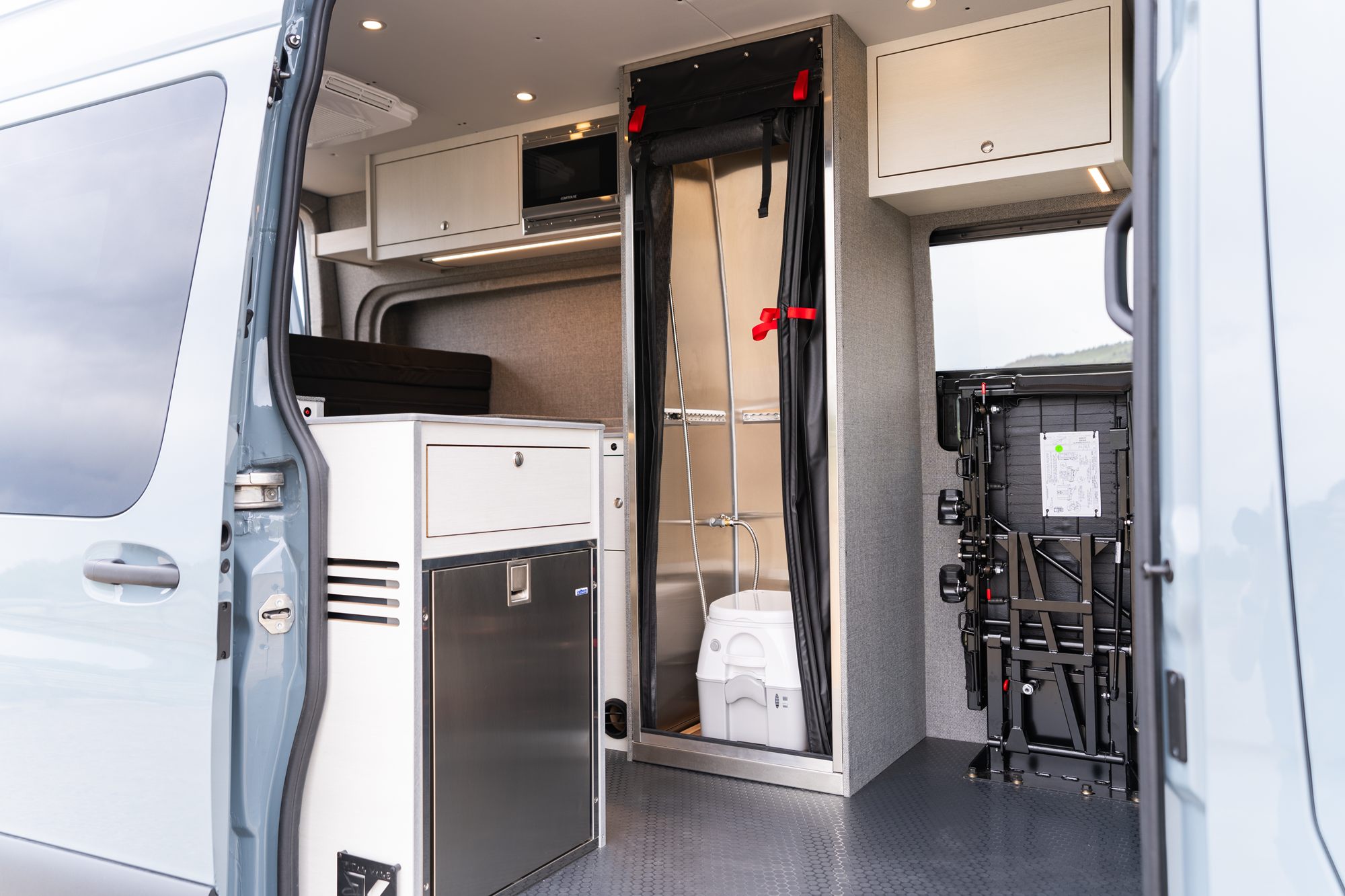 Ultra 144 camper van — Mercedes-Benz Sprinter 144", photo 9