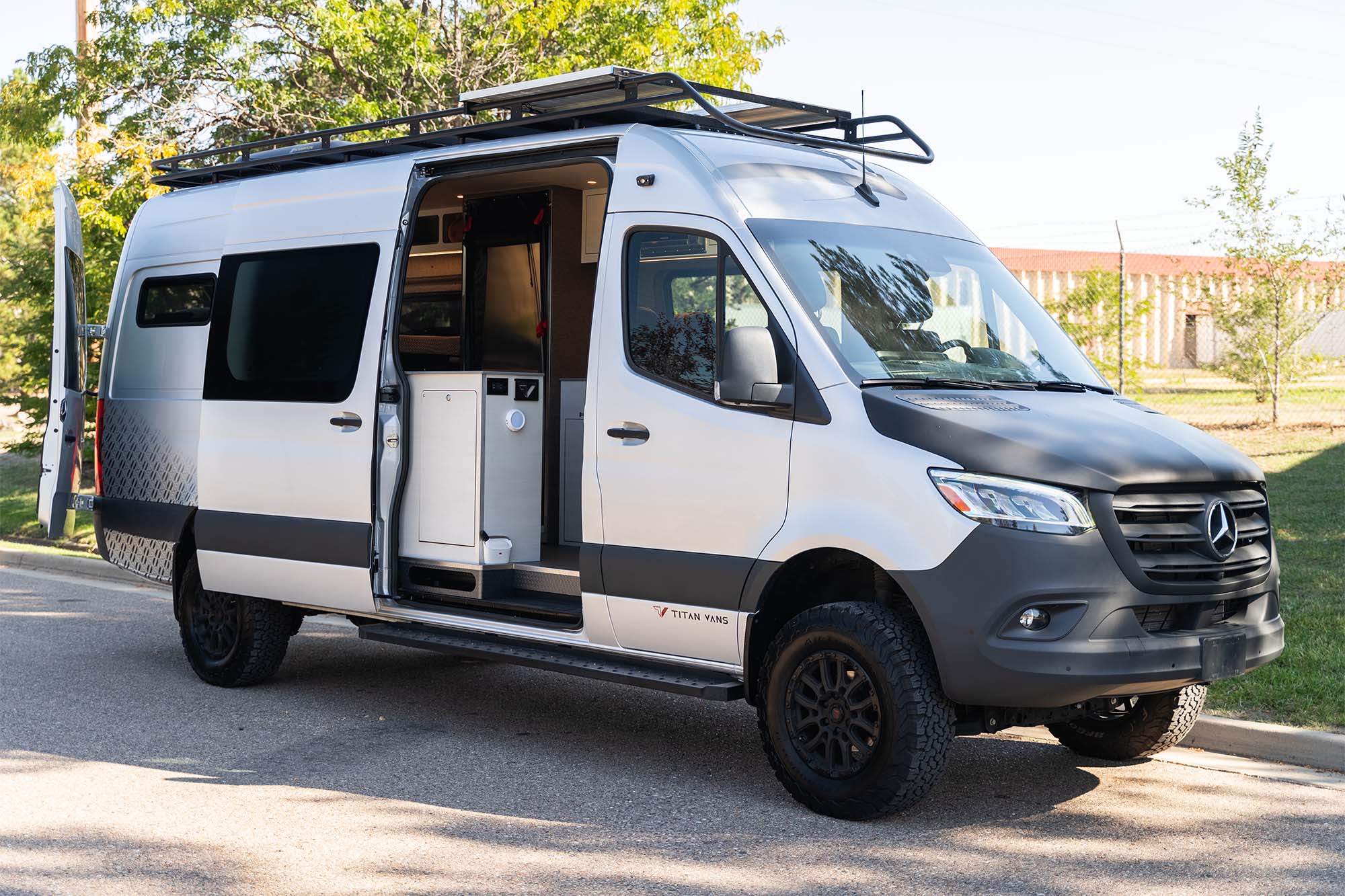 Ultra 170 camper van — Mercedes-Benz Sprinter 170", photo 1