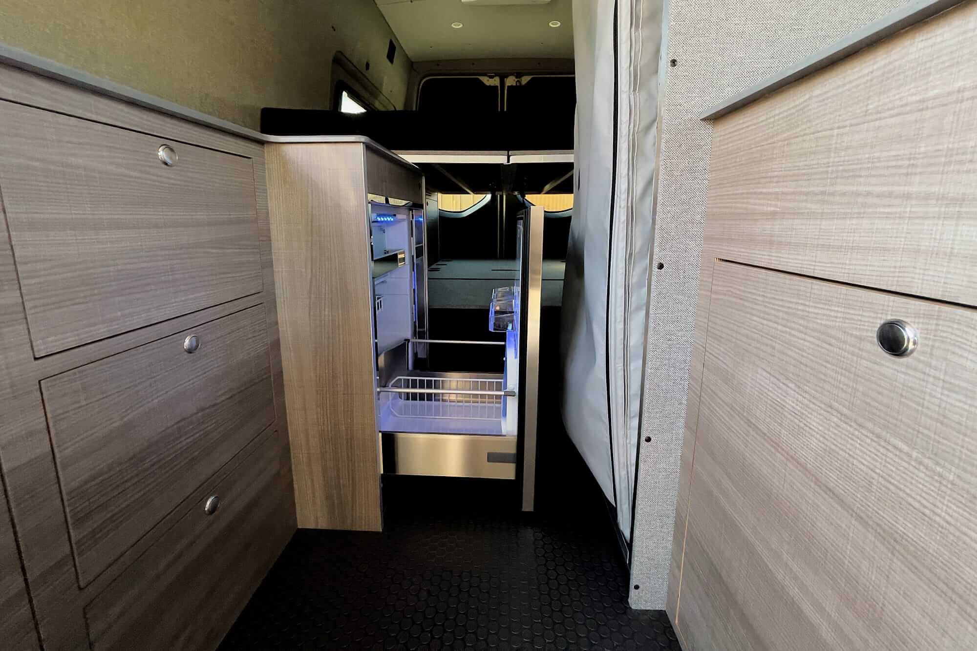 Ultra 170 camper van — Mercedes-Benz Sprinter 170", photo 29