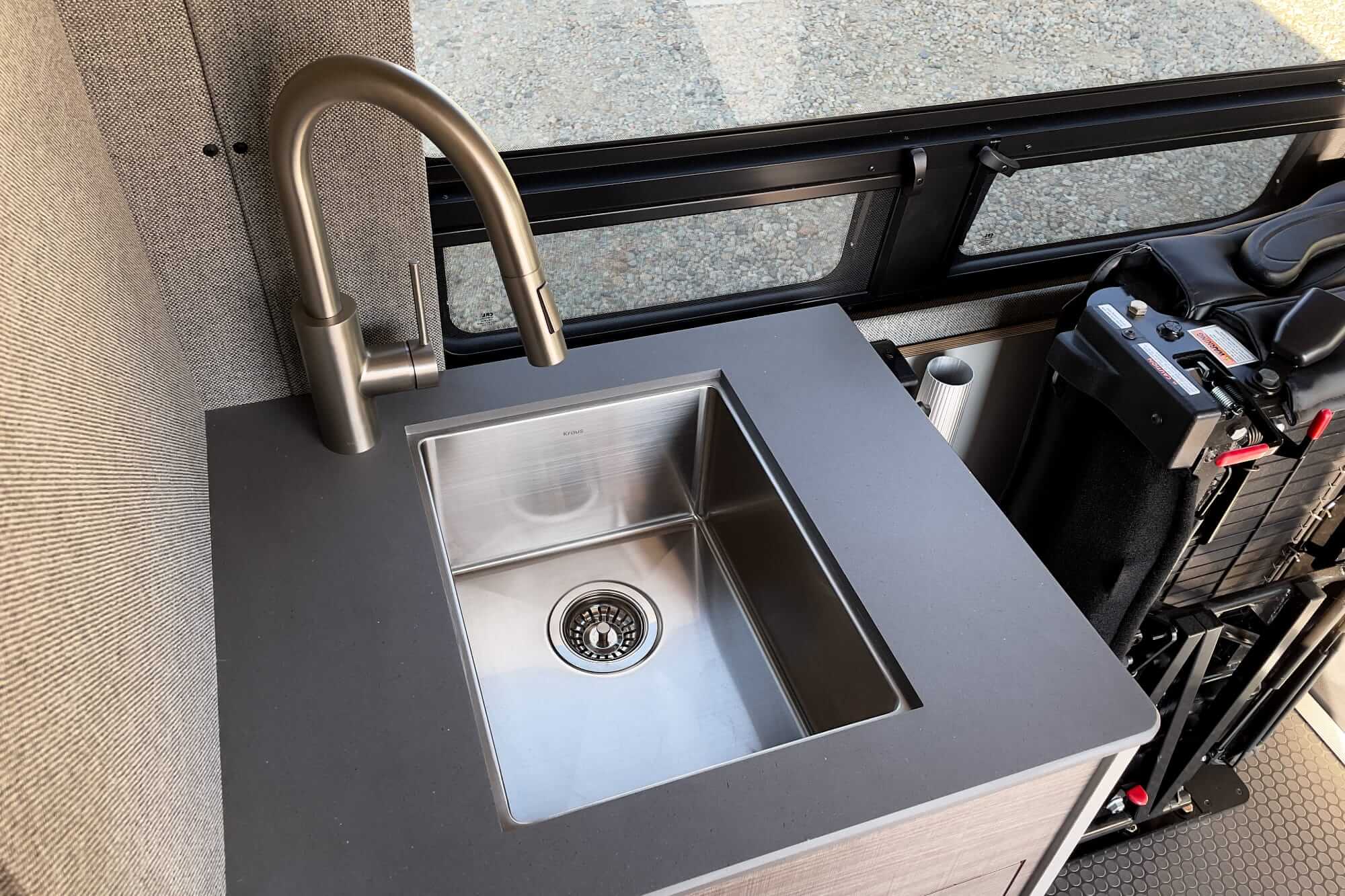 Ultra 170 camper van — Mercedes-Benz Sprinter 170", photo 30