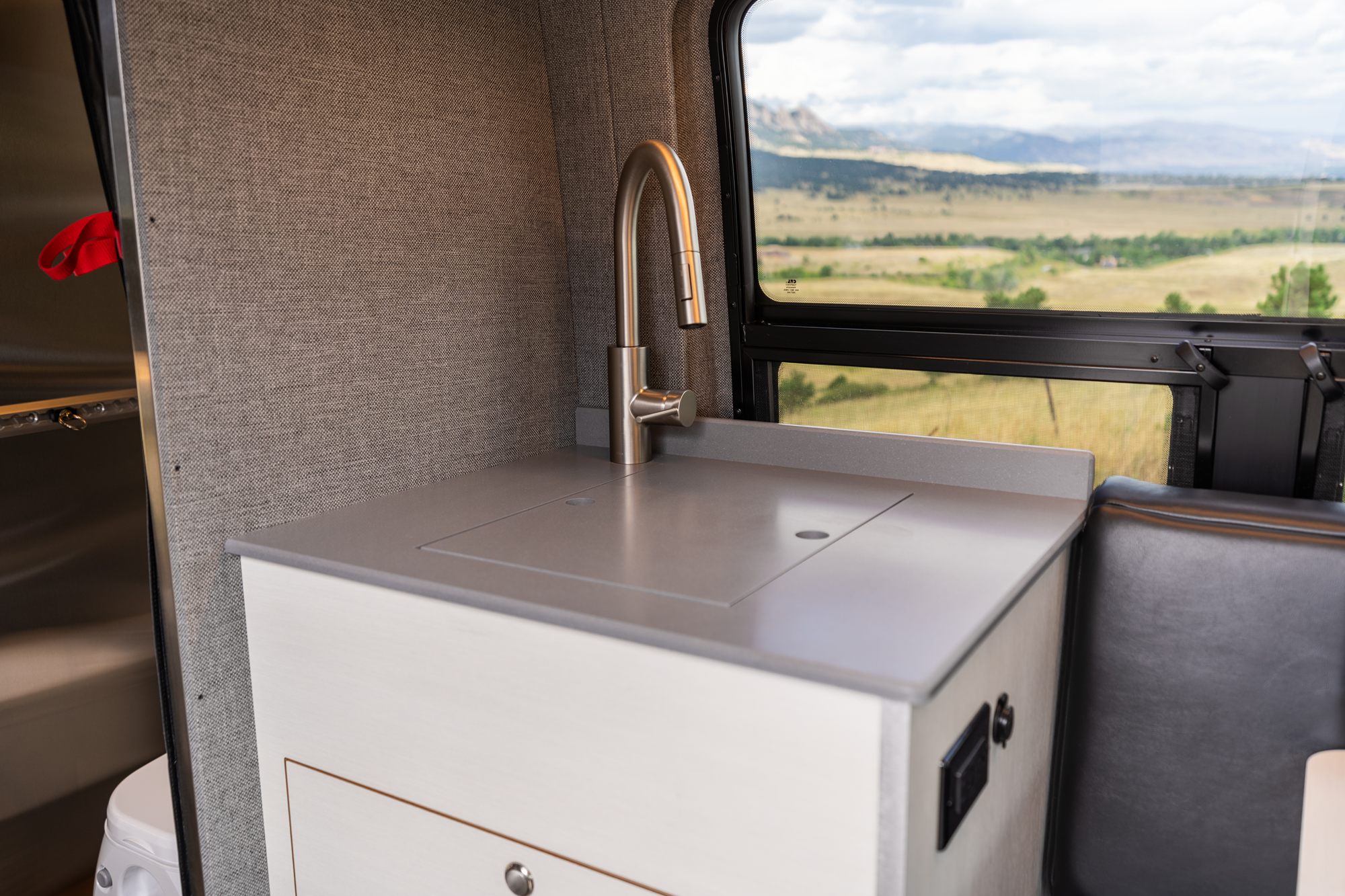 Ultra 170 camper van — Mercedes-Benz Sprinter 170", photo 10