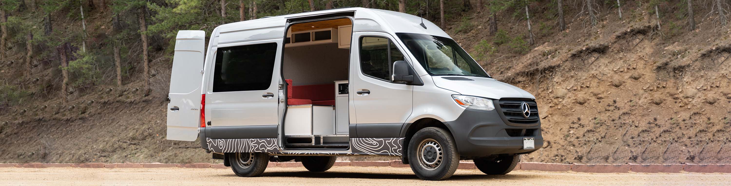2020 144 Custom camper van