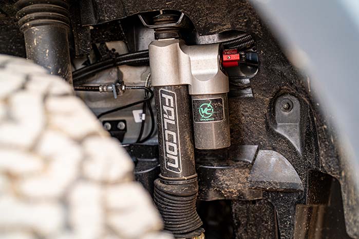 Camper van with a Starlink antenna