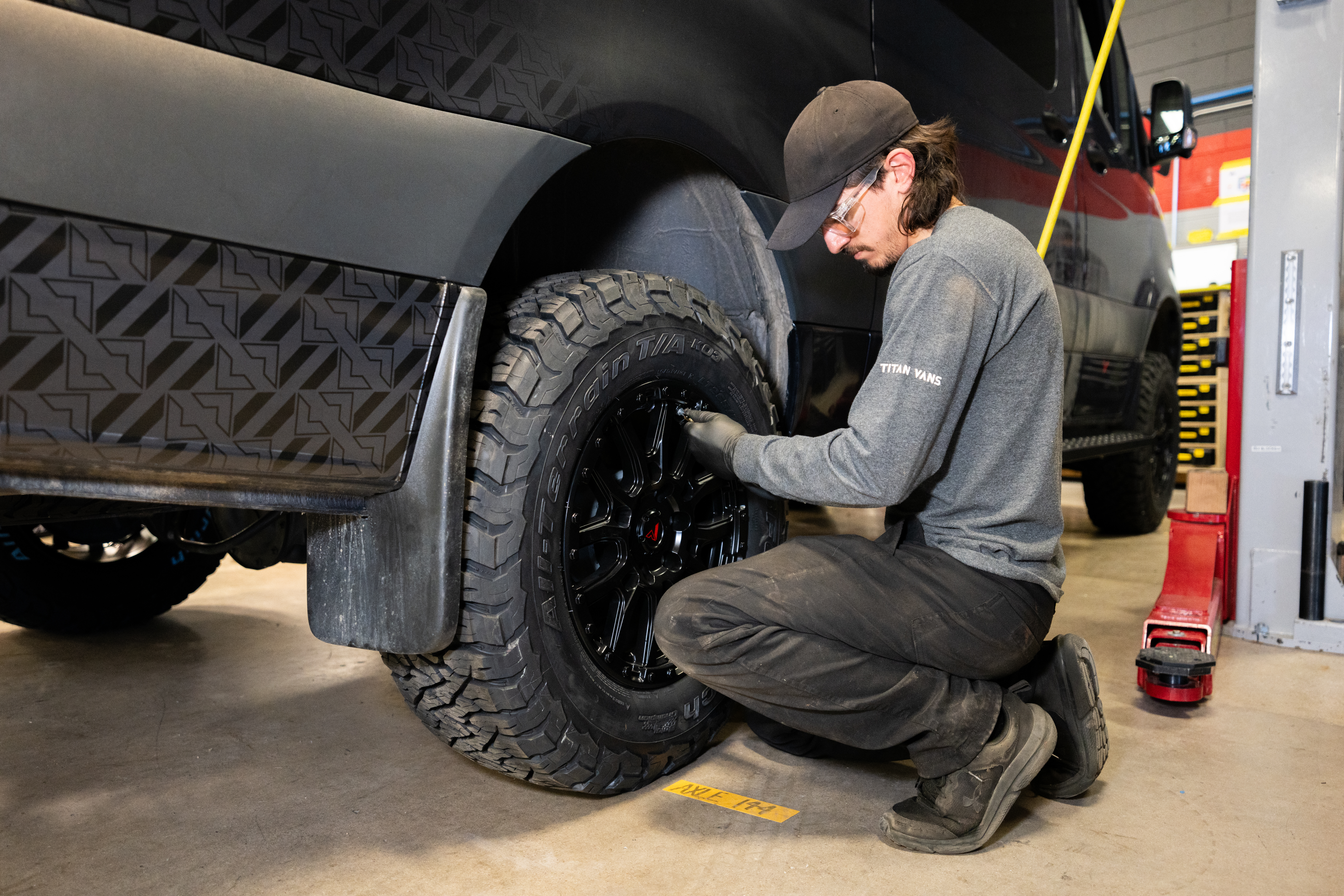 Tire rotation production image