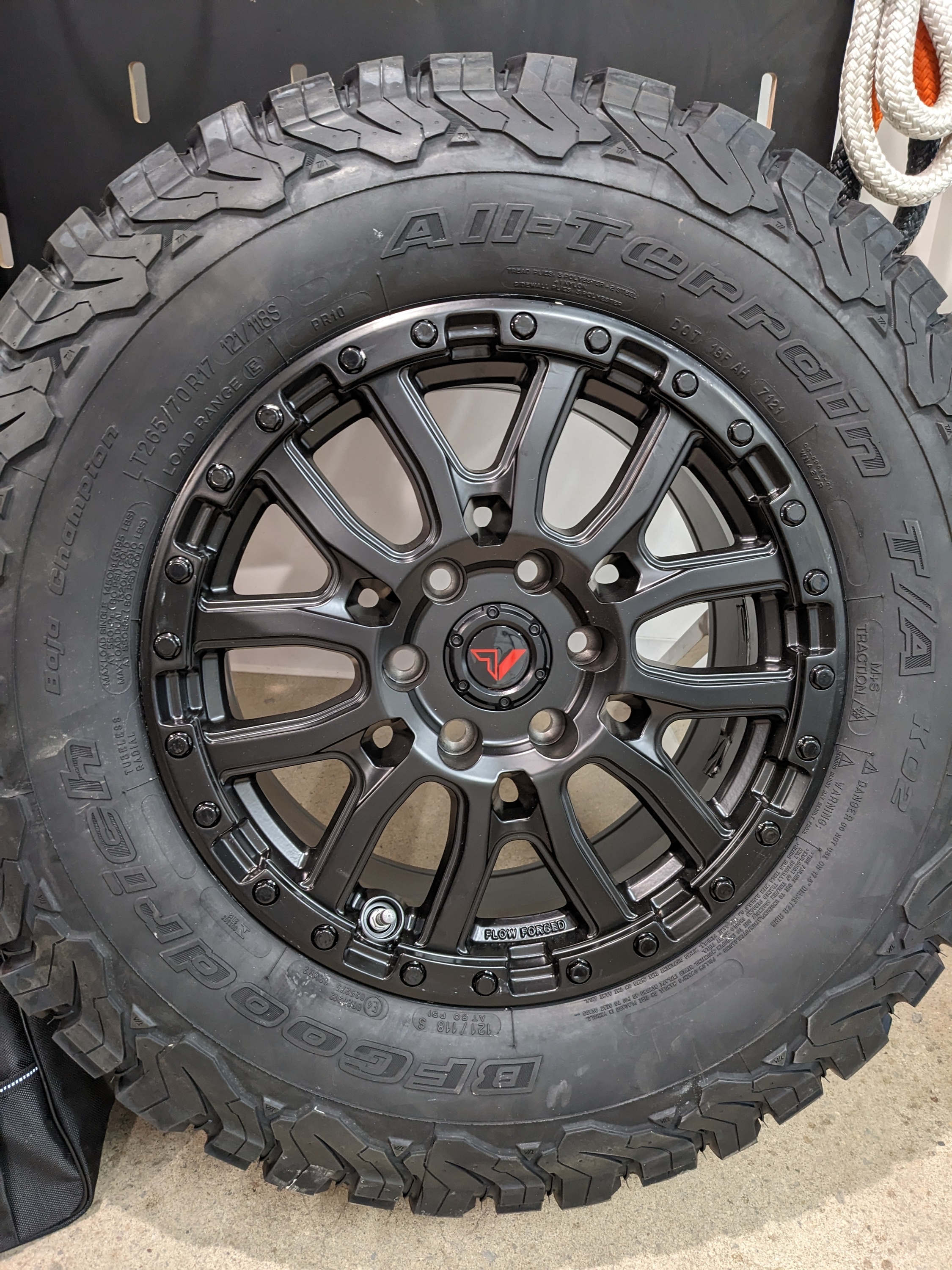 Titan Custom Canyon Wheel 17x8 6-130 +38
